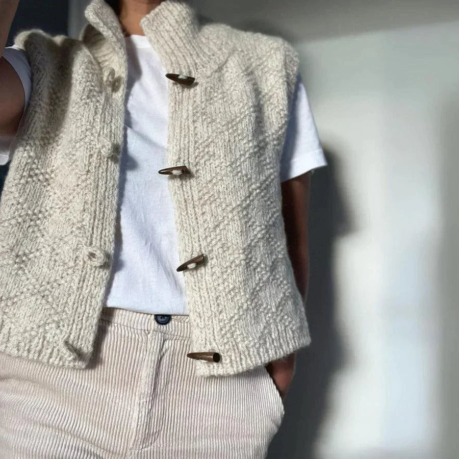 Gabriella - Sleeveless Solid Vest
