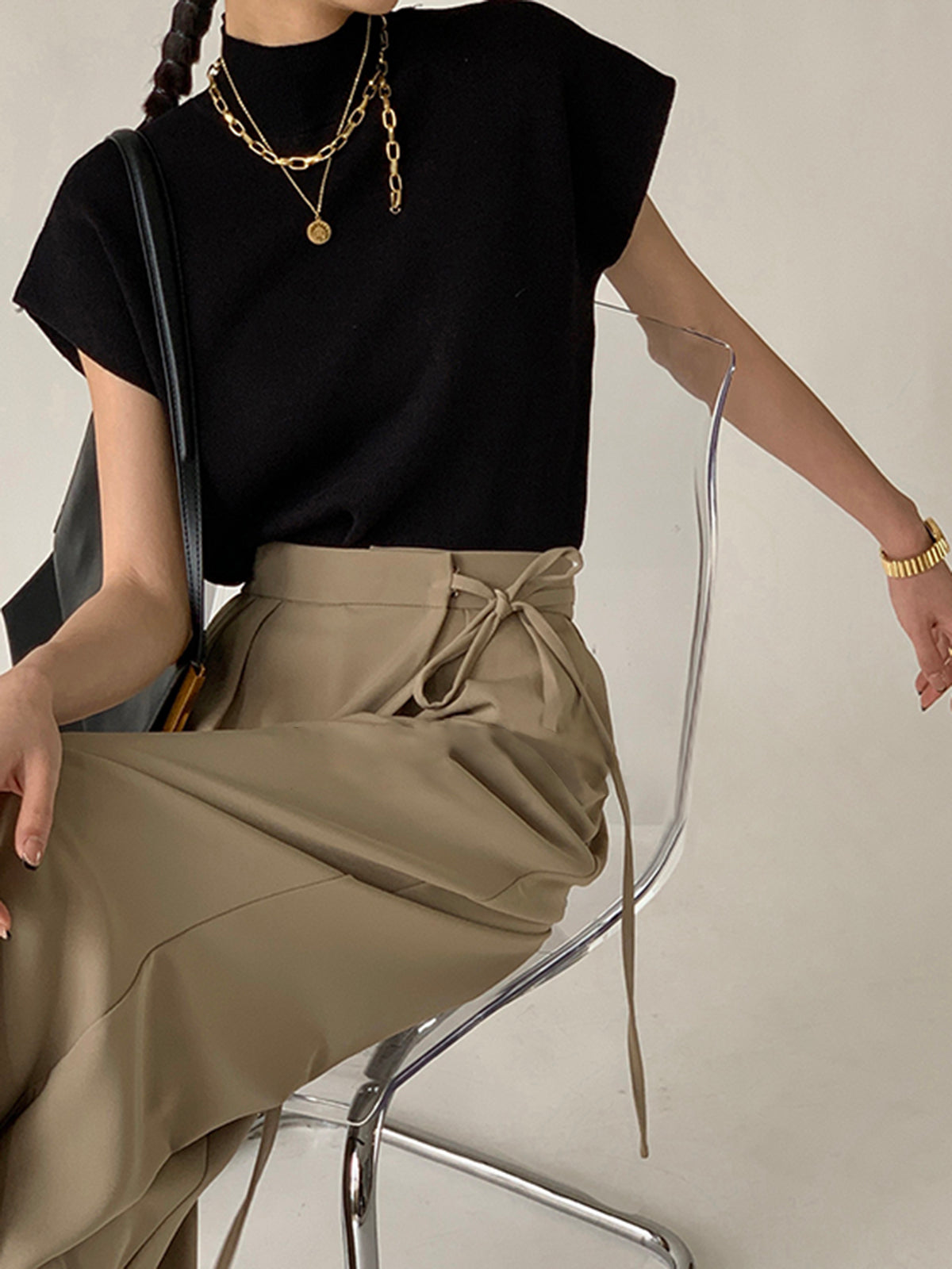 Barbara - Sleeveless Knit Top