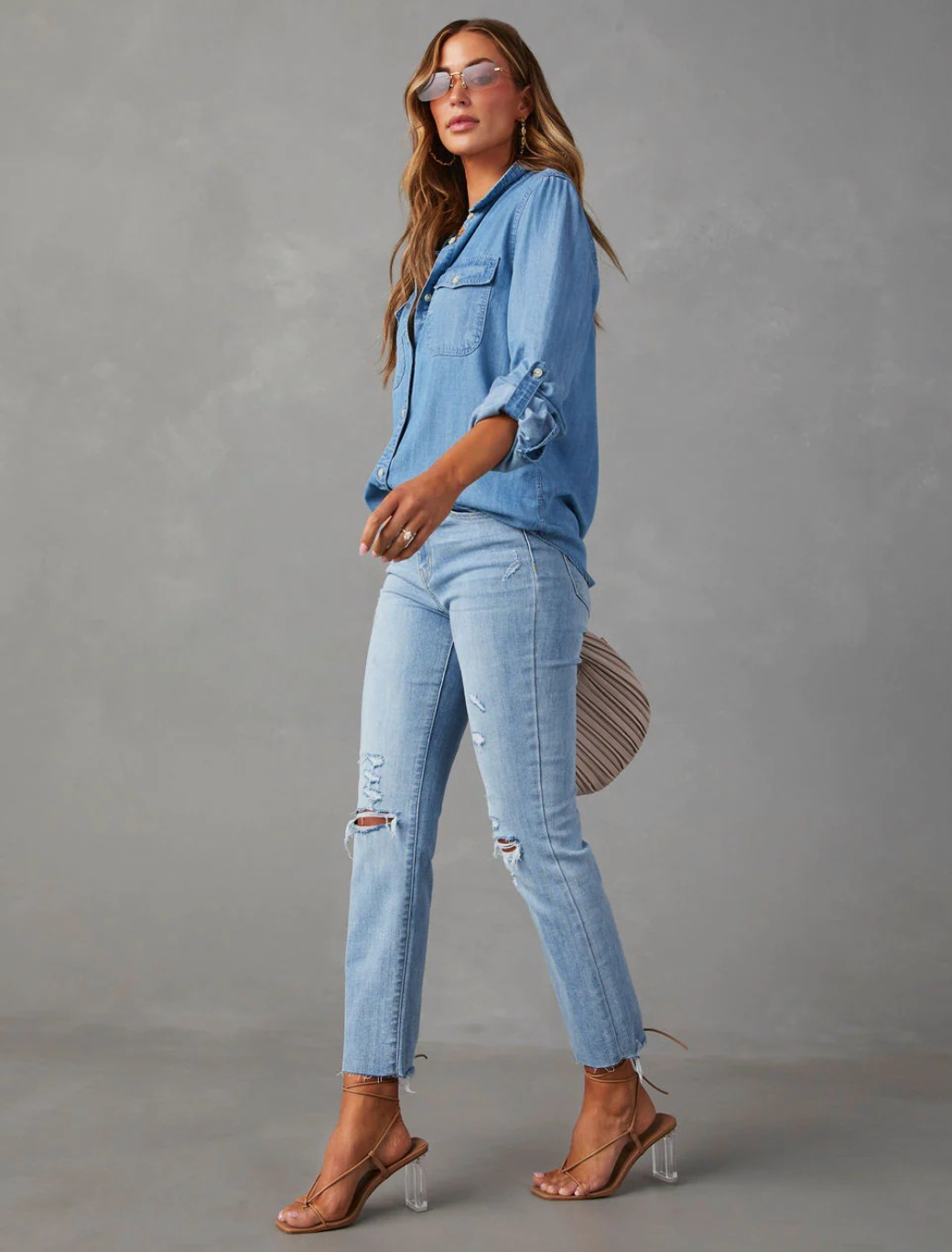 Iris - Women's Button-Up Blouse