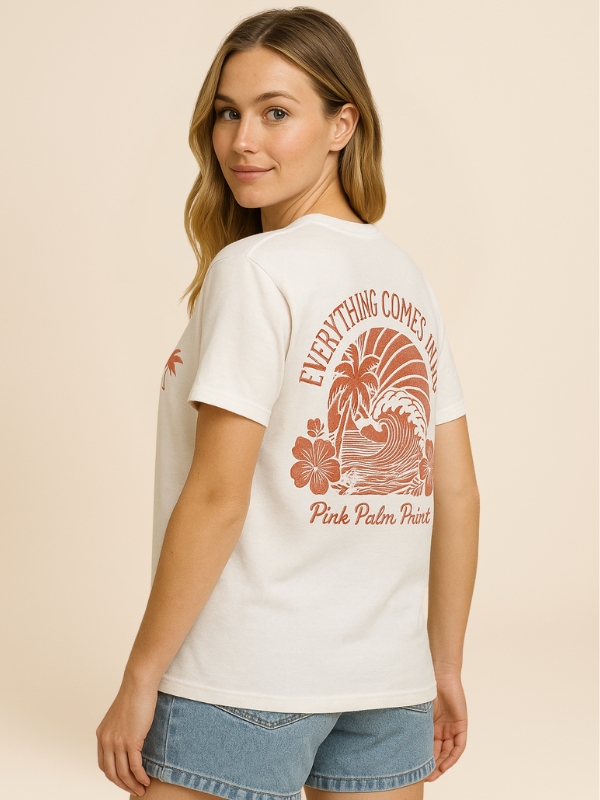 Nori - Oversized Comfy T-Shirt with Tropical Print