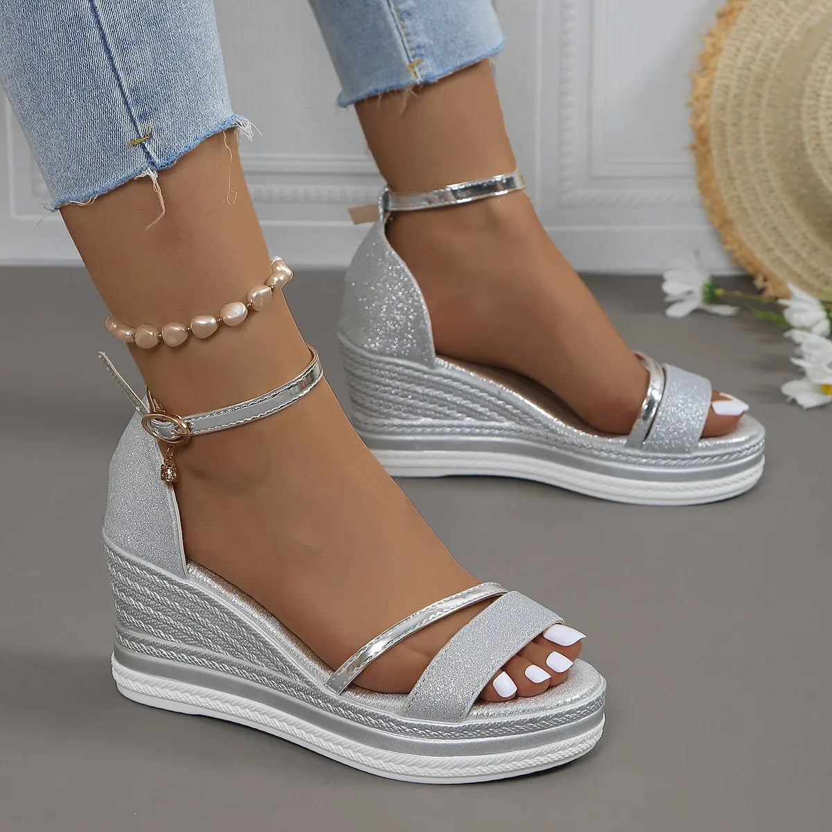 Charis - Comfortable and Stylish Sandals for Women