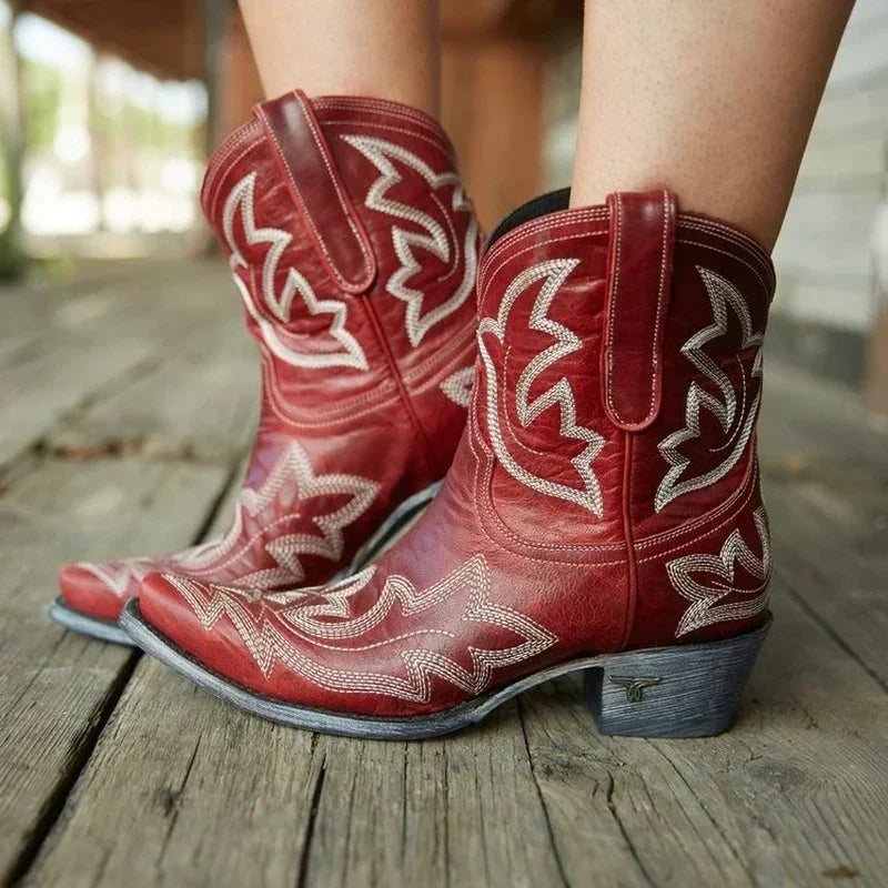 Sarah - Stylish Cowboy Boots