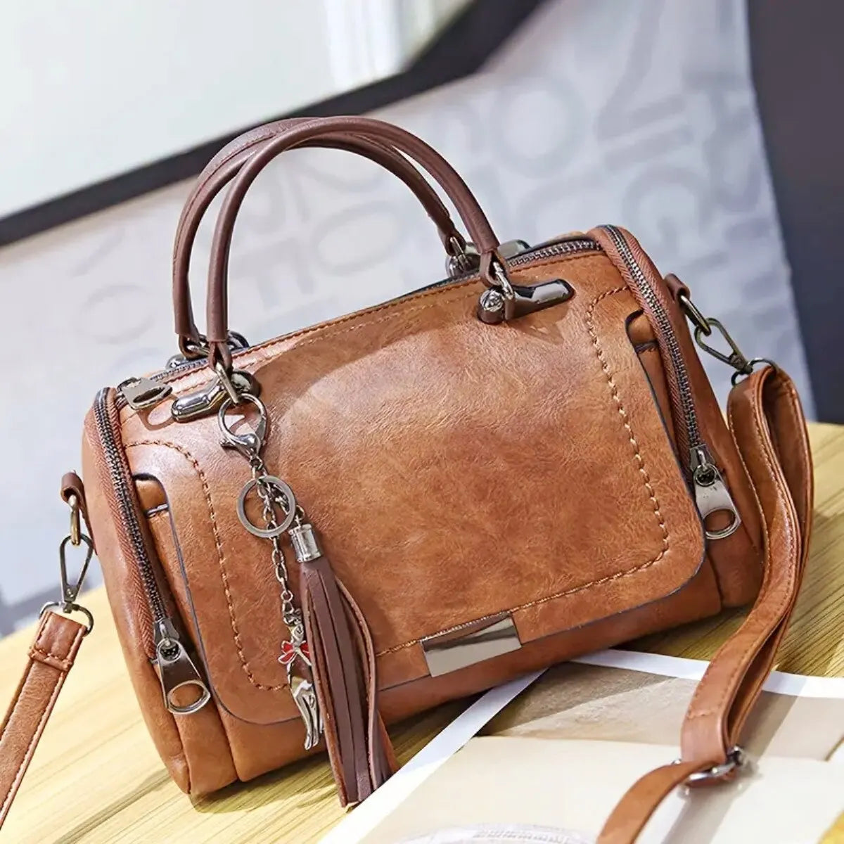 Ruby - Elegant Crossbody Bag