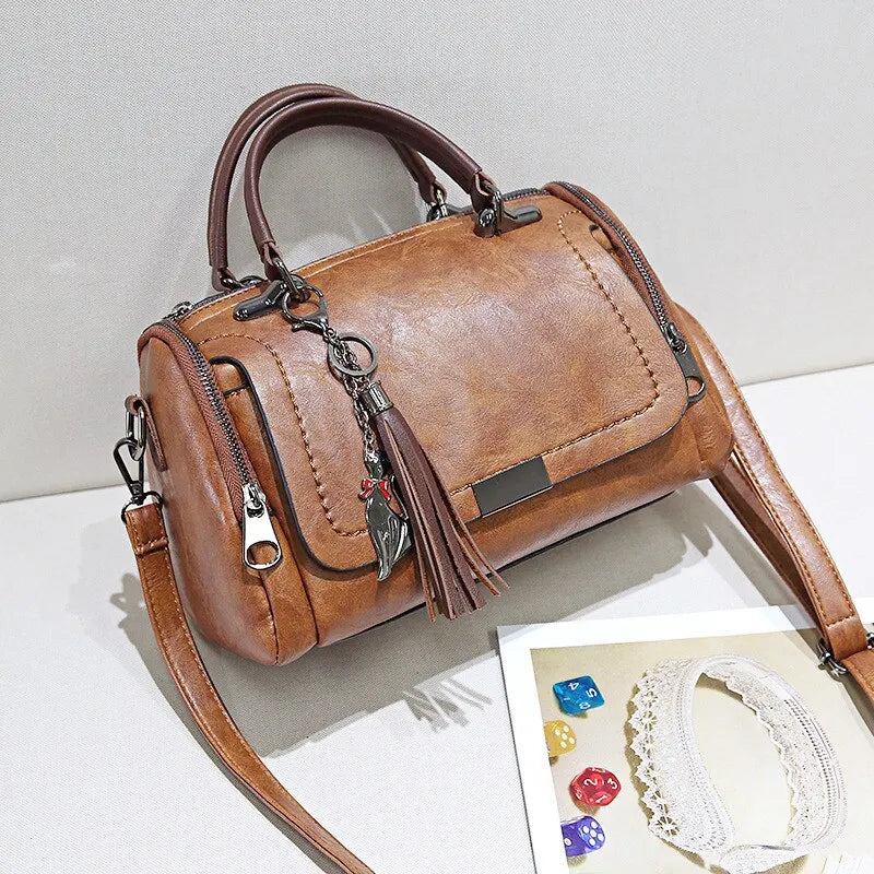 Ruby - Elegant Crossbody Bag