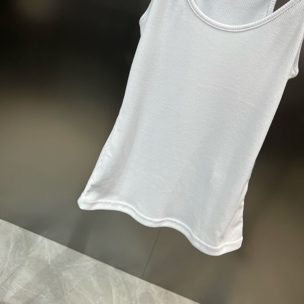 Jennie - Women Invisible Strap Ribbed Tank Top