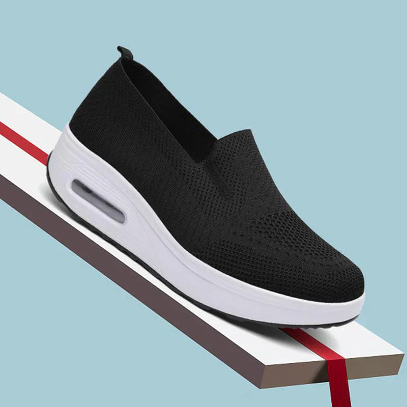 Lucia - Streamlined Comfort Sneakers