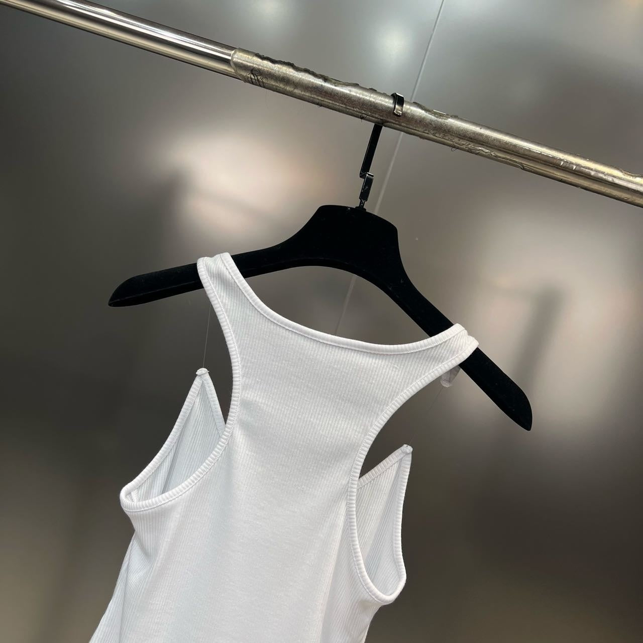 Jennie - Women Invisible Strap Ribbed Tank Top