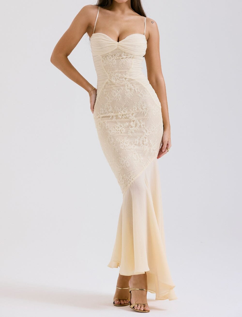 Georgina - Elegant Dress with Embroidery