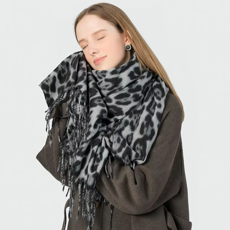 Kayla - Chic Leopard-Print Wool Scarf for Women