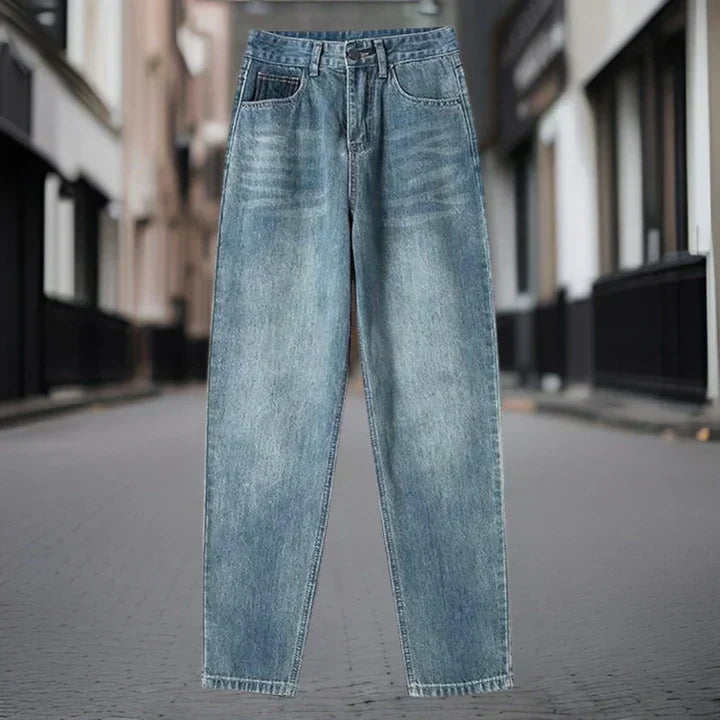 Astrid - High-Waisted Straight-Leg Jeans