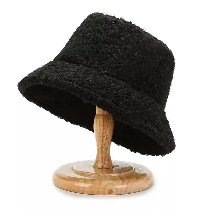 Zoey - Soft and Stylish Teddy Bucket Hat for Women