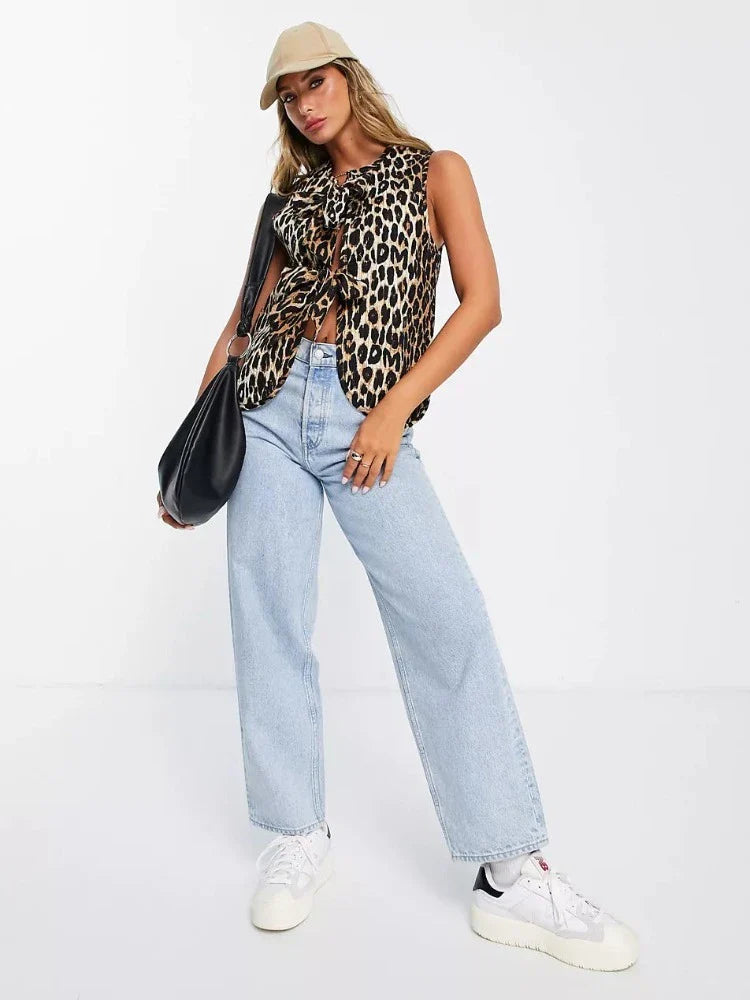 Lola - Leopard Print Gilet for Casual and Trendy Outfits