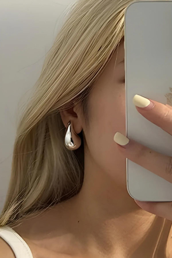 Olivia - Raindrop Minimalist Everyday Earrings