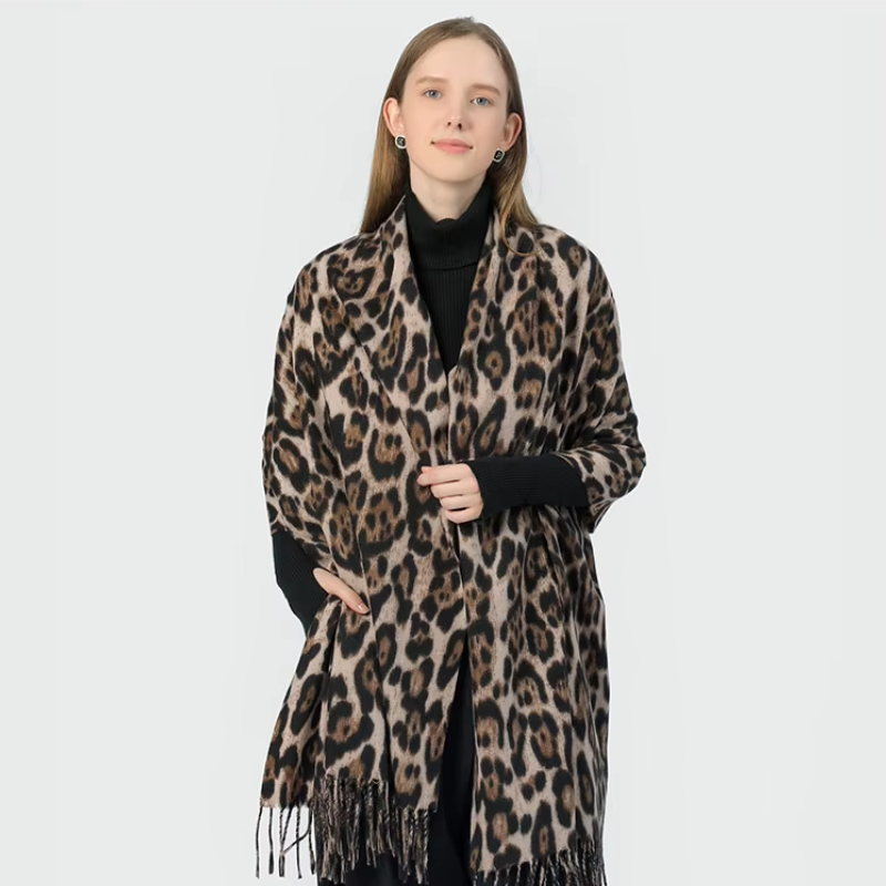 Kayla - Chic Leopard-Print Wool Scarf for Women