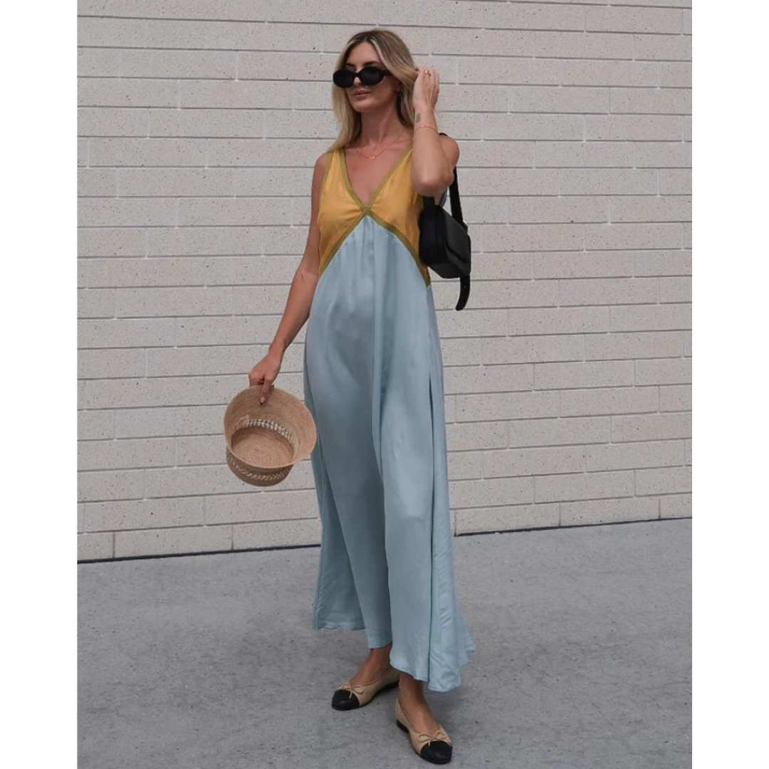 Ella - Chic Sleeveless Maxi Dress with V-Neck