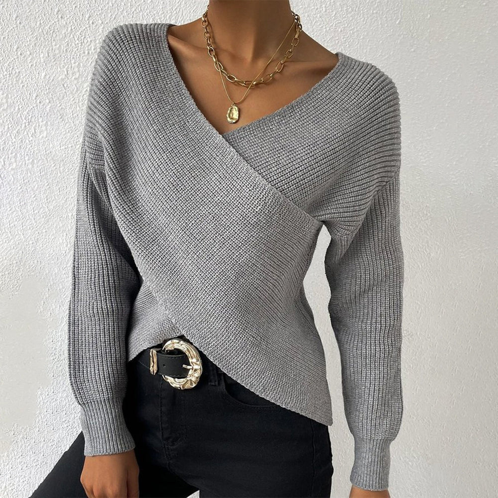 Kiara - Stylish Grey Knitted V-Neck Sweater for Women