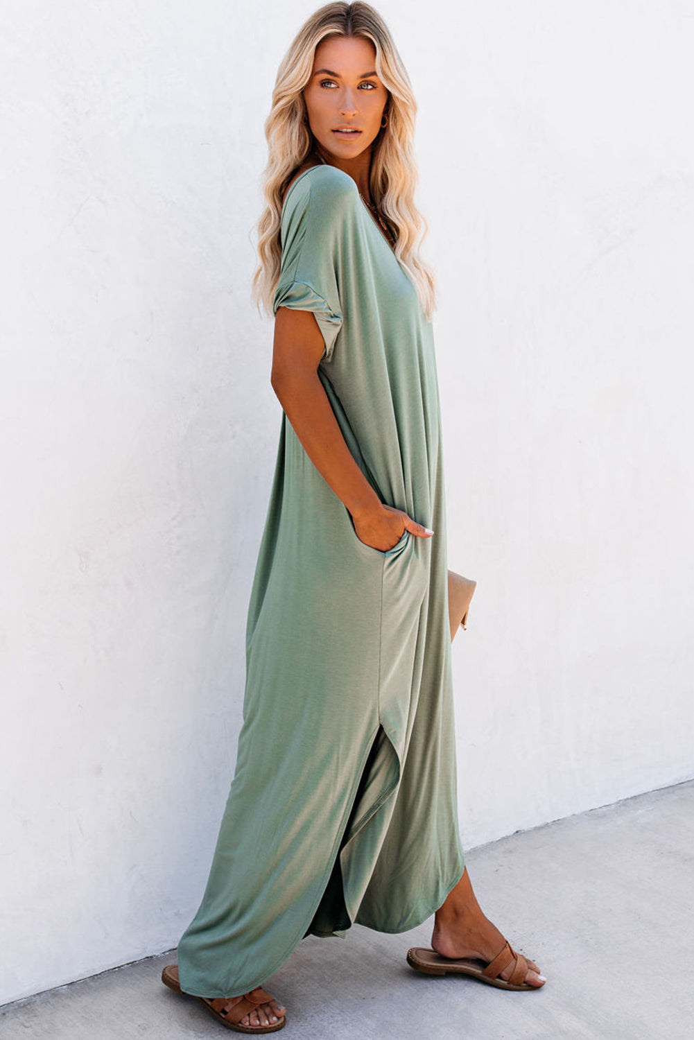 Leila – V-Neck Maxi T-Shirt Dress with Pockets & Side Slits