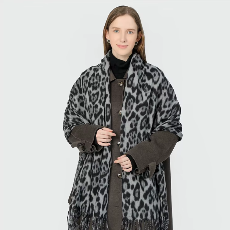 Kayla - Chic Leopard-Print Wool Scarf for Women