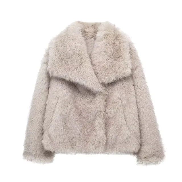 Beatrix - Eco Faux Fur Jacket for Timeless Luxury and Comfort