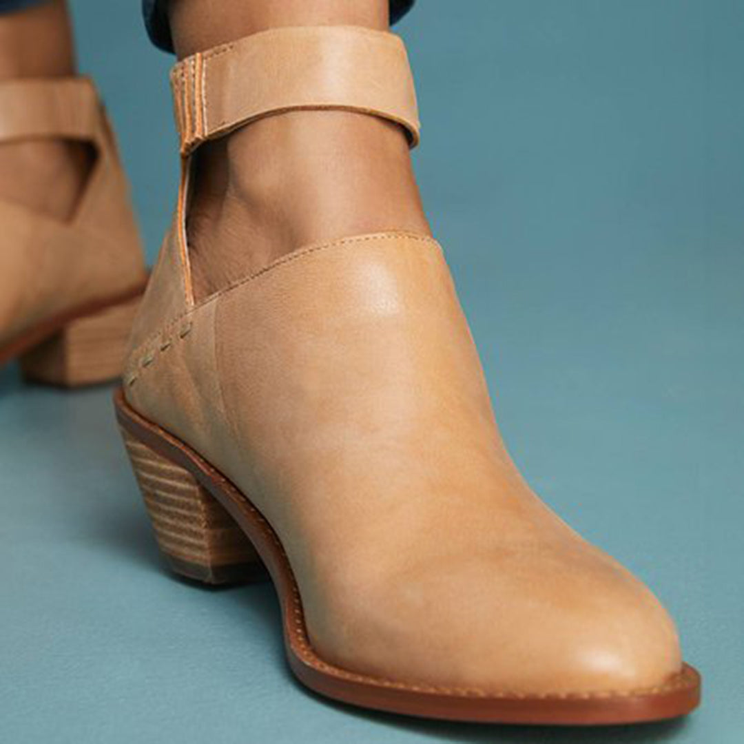 Astra - Chic Footwear for Effortless Elegance