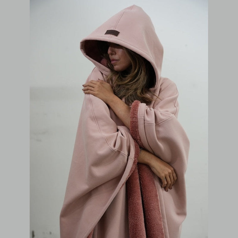Nova - Luxurious Hooded Poncho for Unmatched Comfort