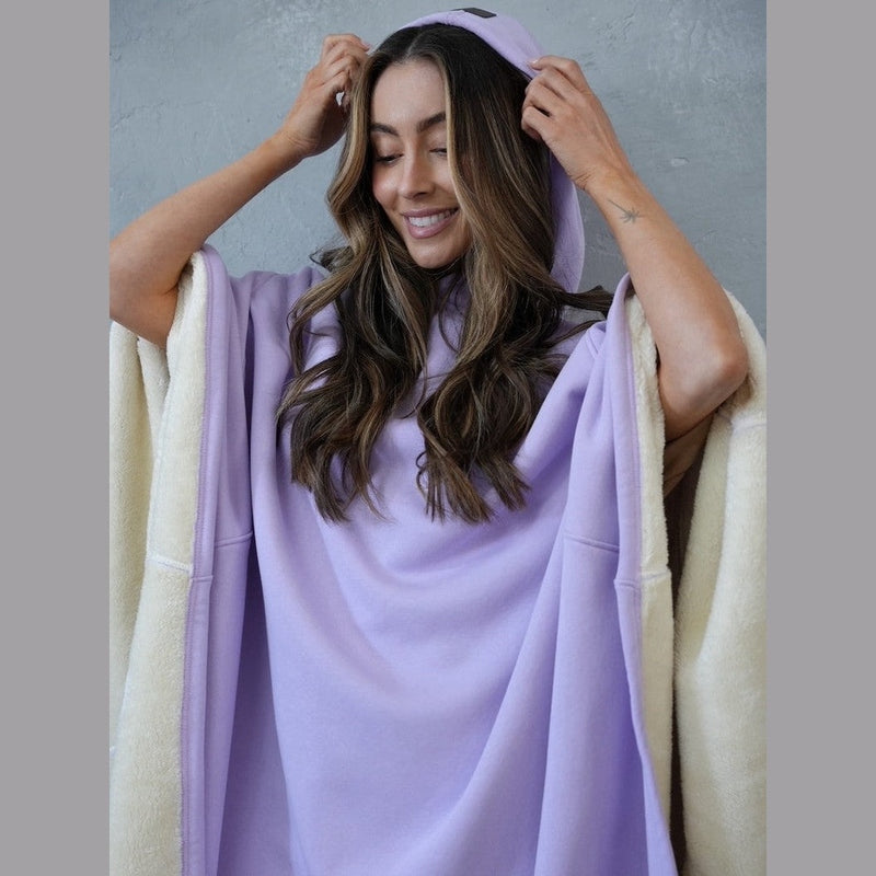 Nova - Luxurious Hooded Poncho for Unmatched Comfort