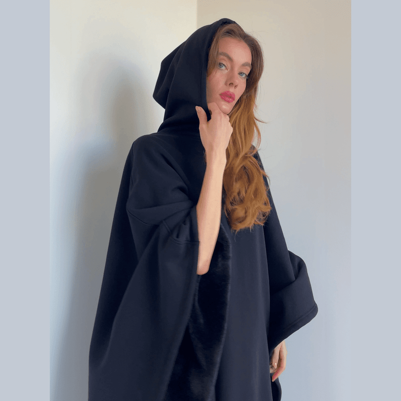 Nova - Luxurious Hooded Poncho for Unmatched Comfort