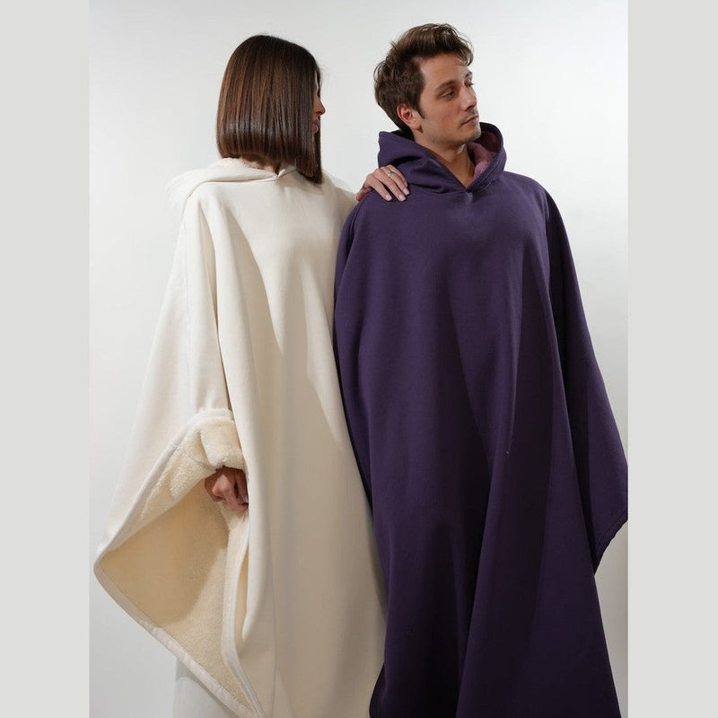 Nova - Luxurious Hooded Poncho for Unmatched Comfort