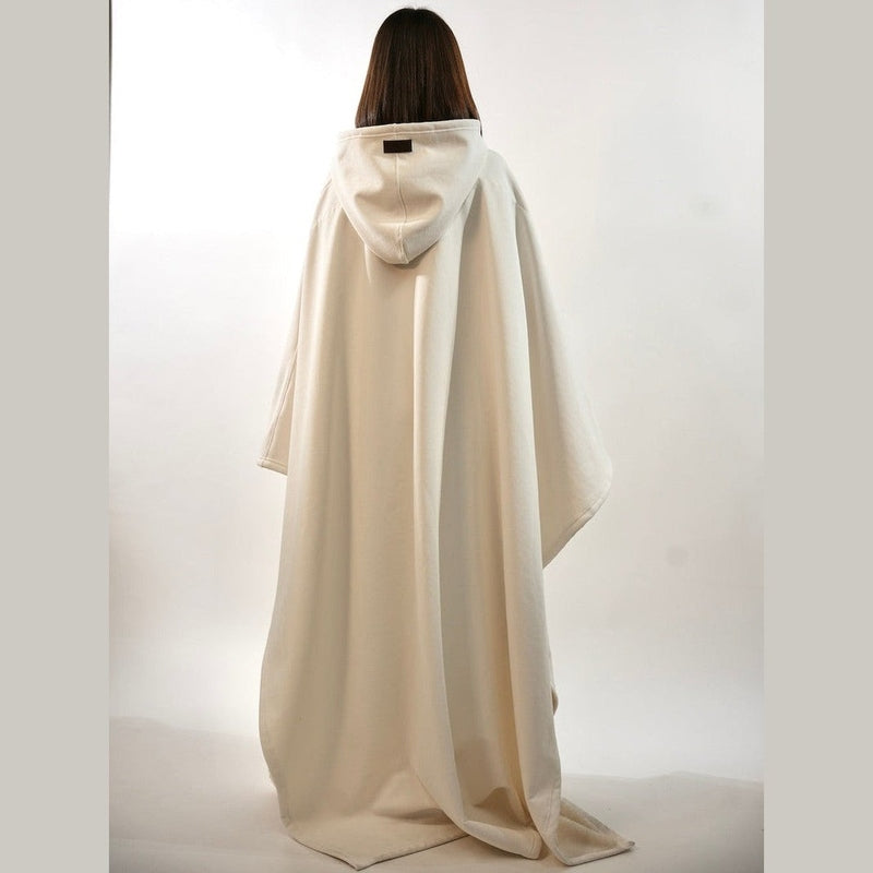Nova - Luxurious Hooded Poncho for Unmatched Comfort
