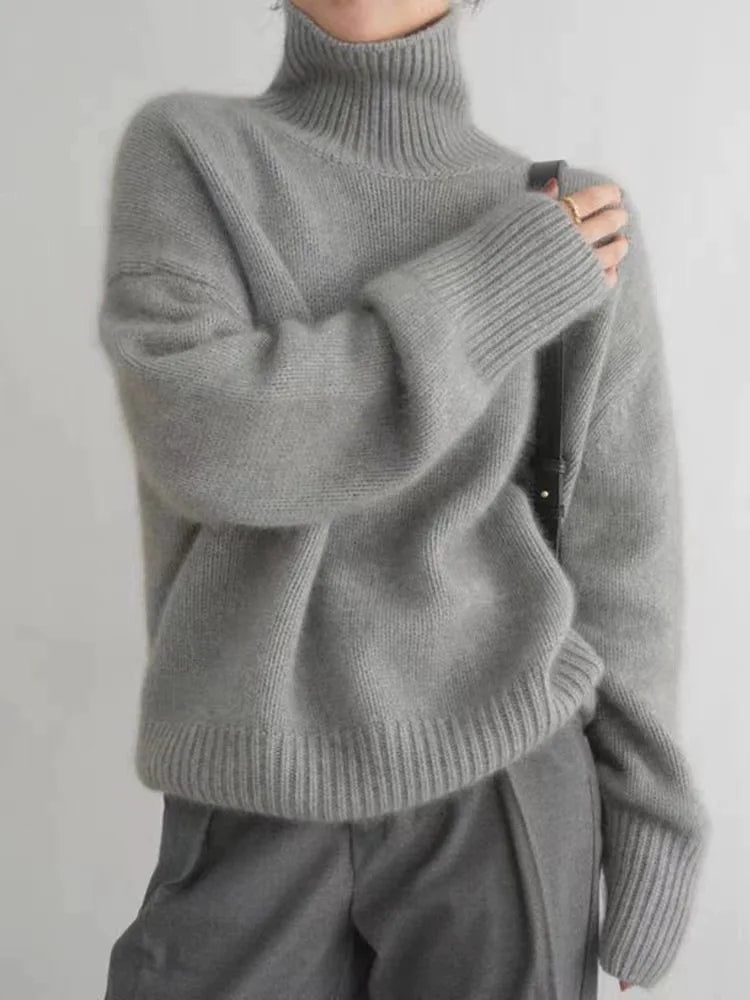 Bea - Cozy Turtleneck Sweater for Warmth