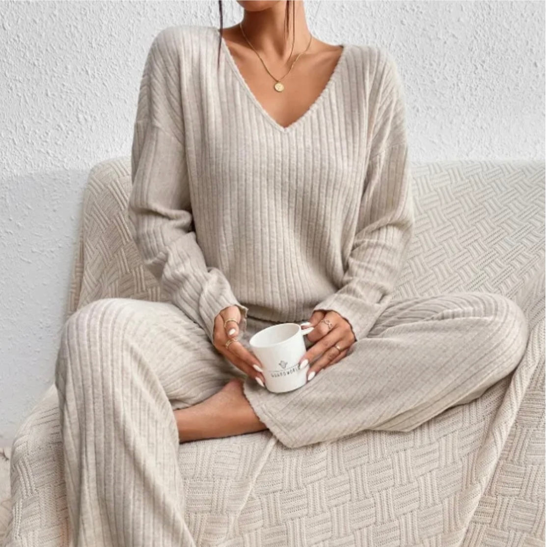 Alinta - Knitted 2-Piece Set