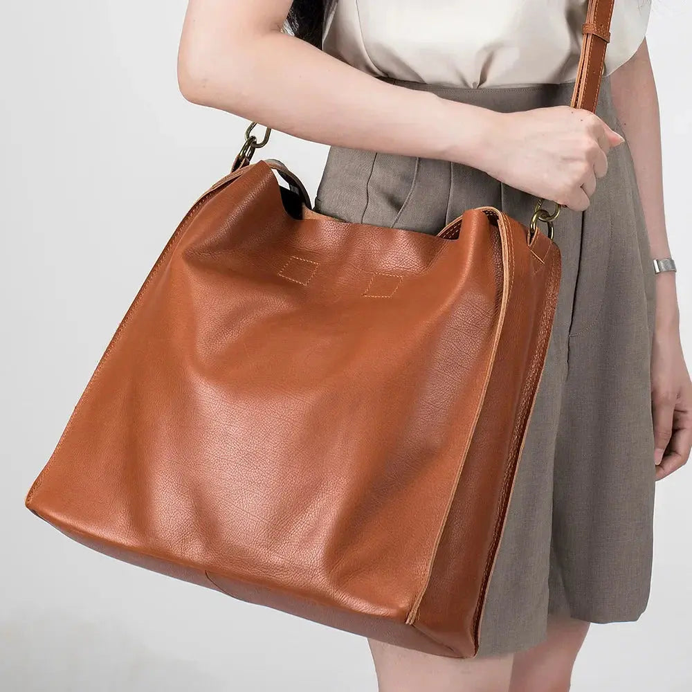 Maisie – Timeless Elegance RFID Tote Bag