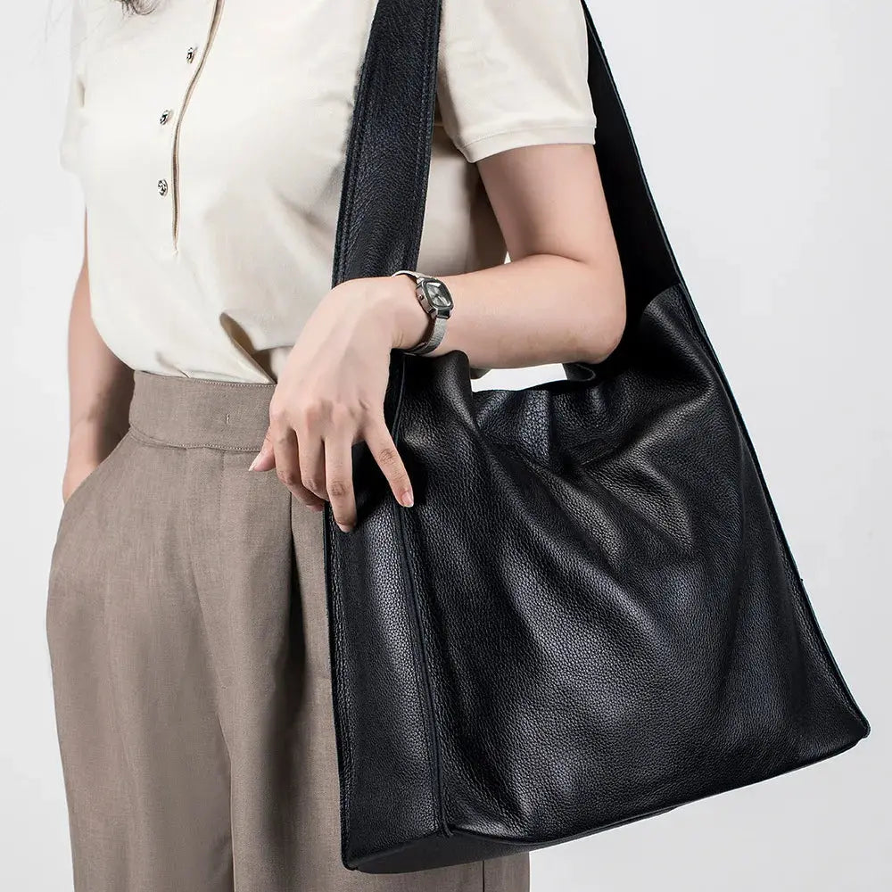 Maisie – Timeless Elegance RFID Tote Bag