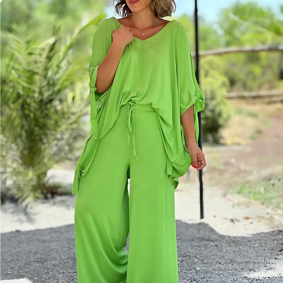 Dulcie - Relaxed Peek-A-Boo Shoulder Set