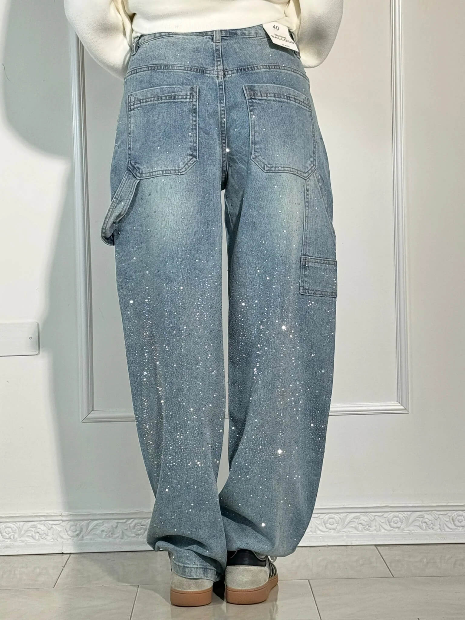 Rafaela - Diamond Jeans with Balloon Fit and Sparkling Details