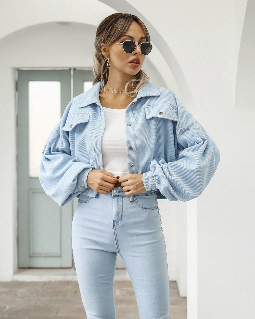 Anika - Trendy Cropped Jacket