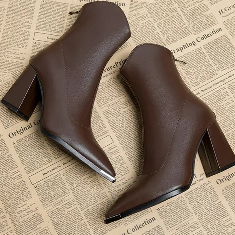 Hope - Women’s Stylish Chelsea Boots with Chrome Tip