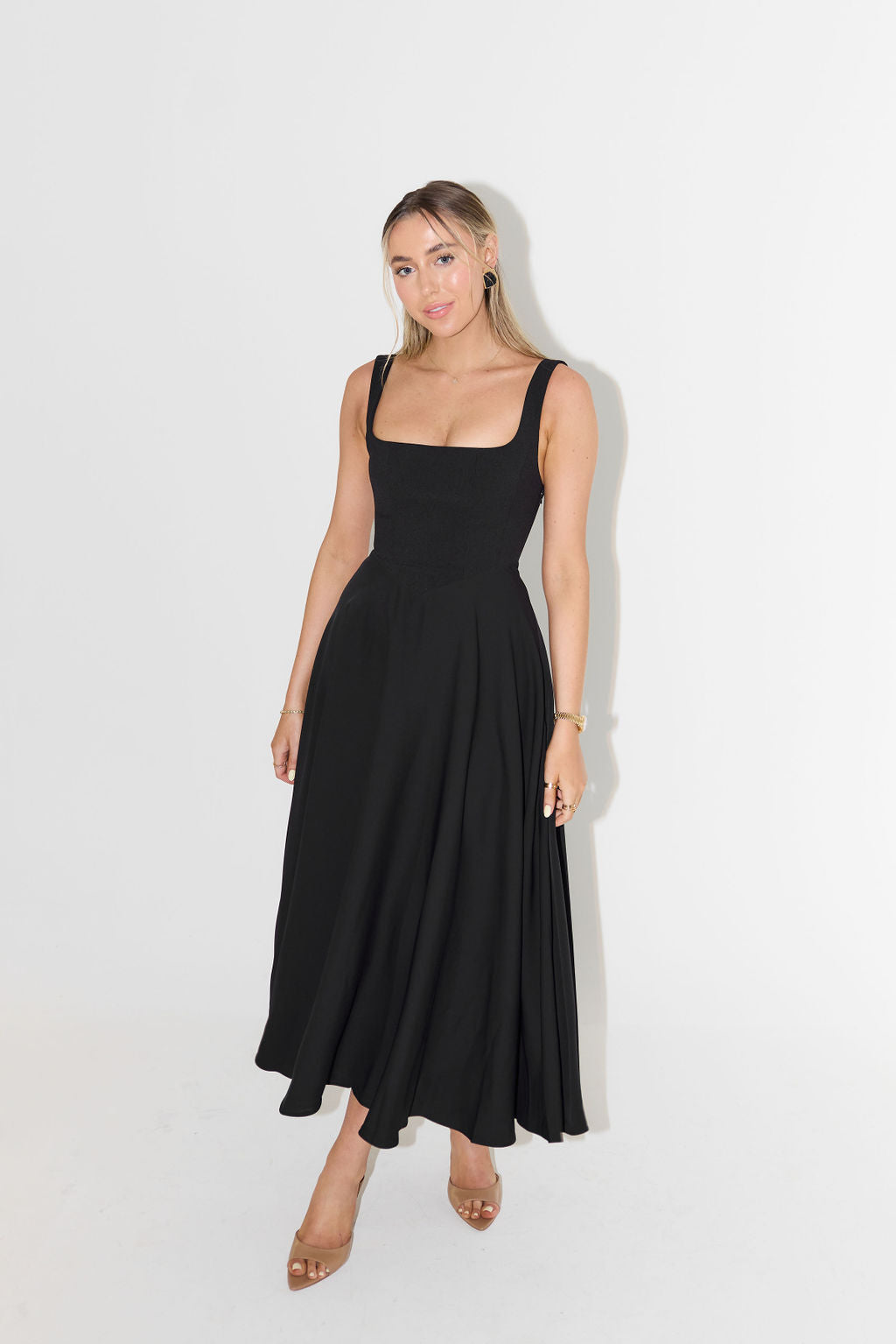 Beatrice - Elegant Midi Dress