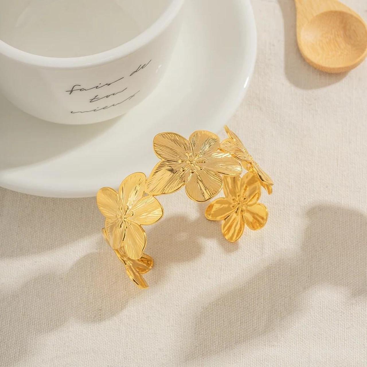 Giselle - Bloom Bracelet For Every Occasion