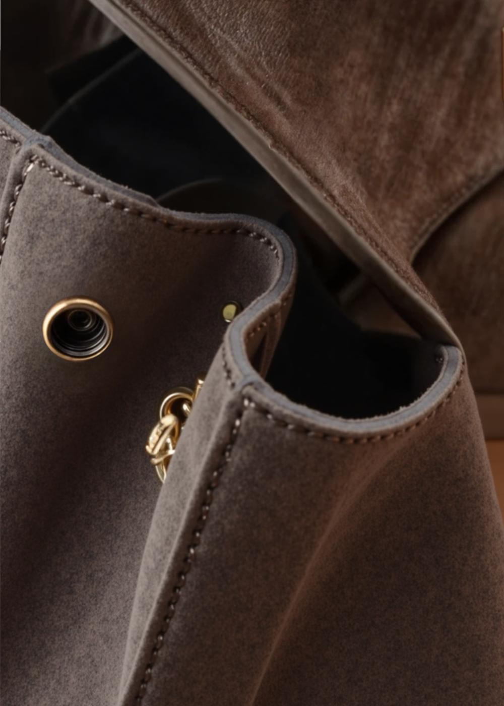 Margot - Suede Bag PM