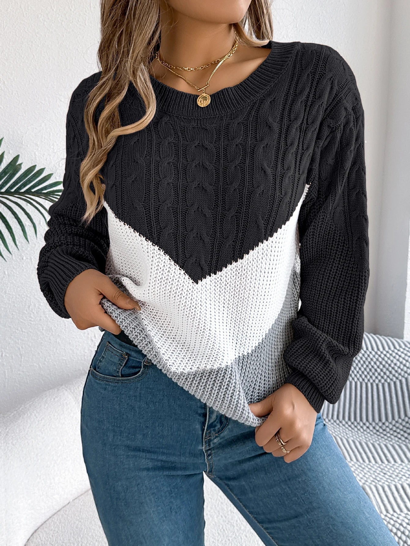 Elise - Cable Knit Sweater