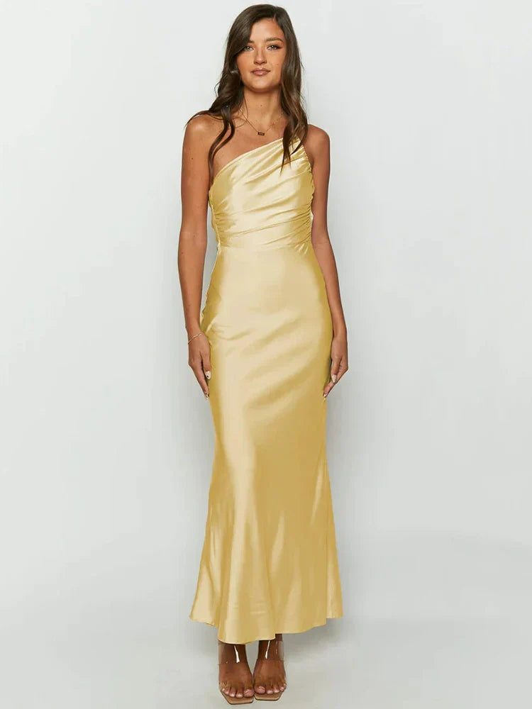 Lizz - Backless Maxi Dress