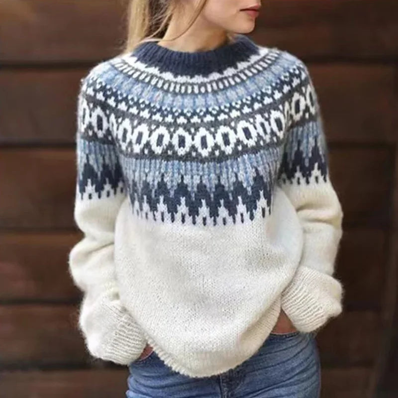 Daphne - Classic Knit Sweater