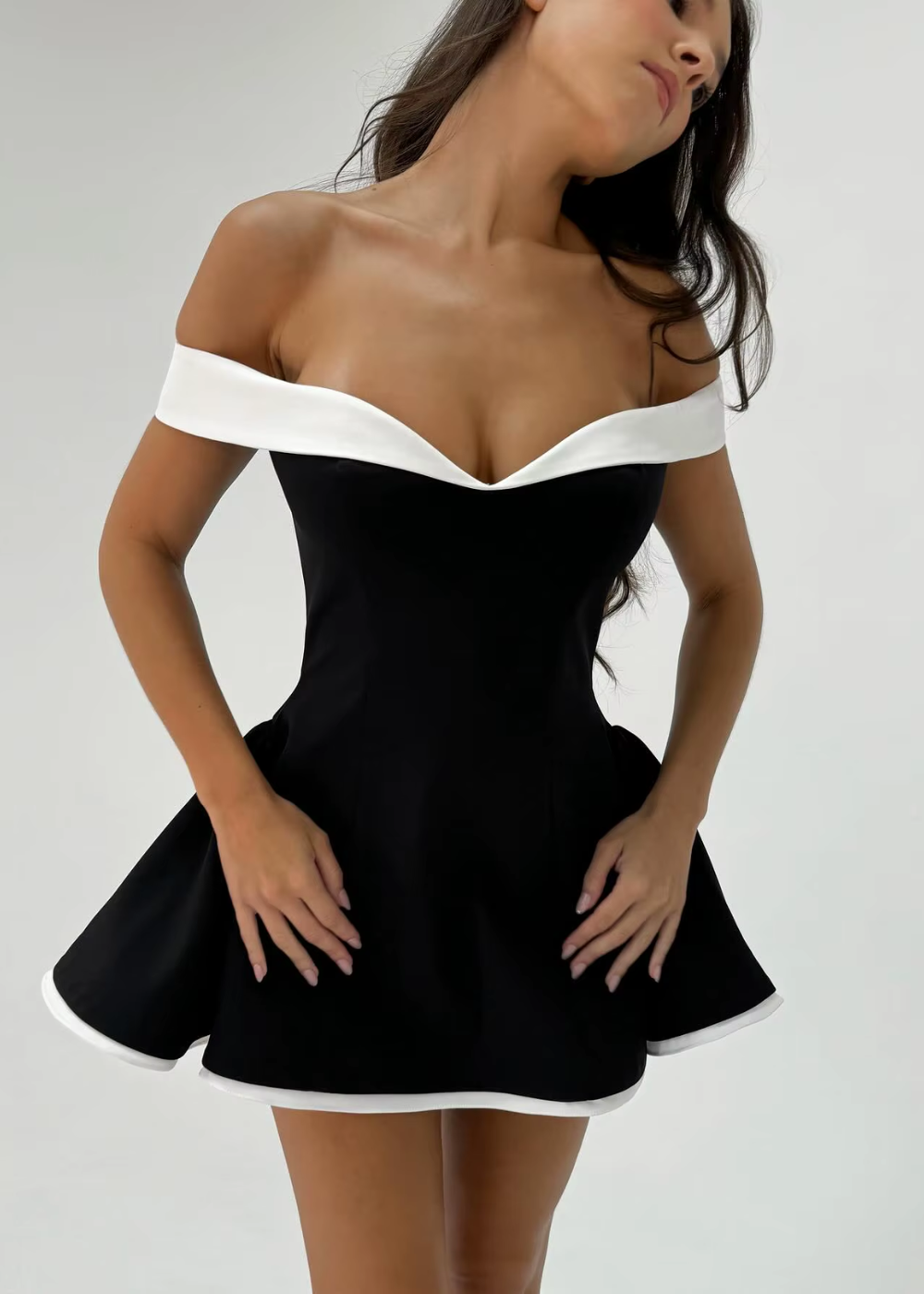 Selene - Backless Bandeau Mini Dress