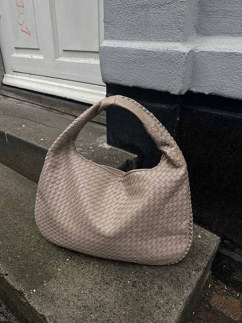 Arielle - Woven Shoulder Bag XL