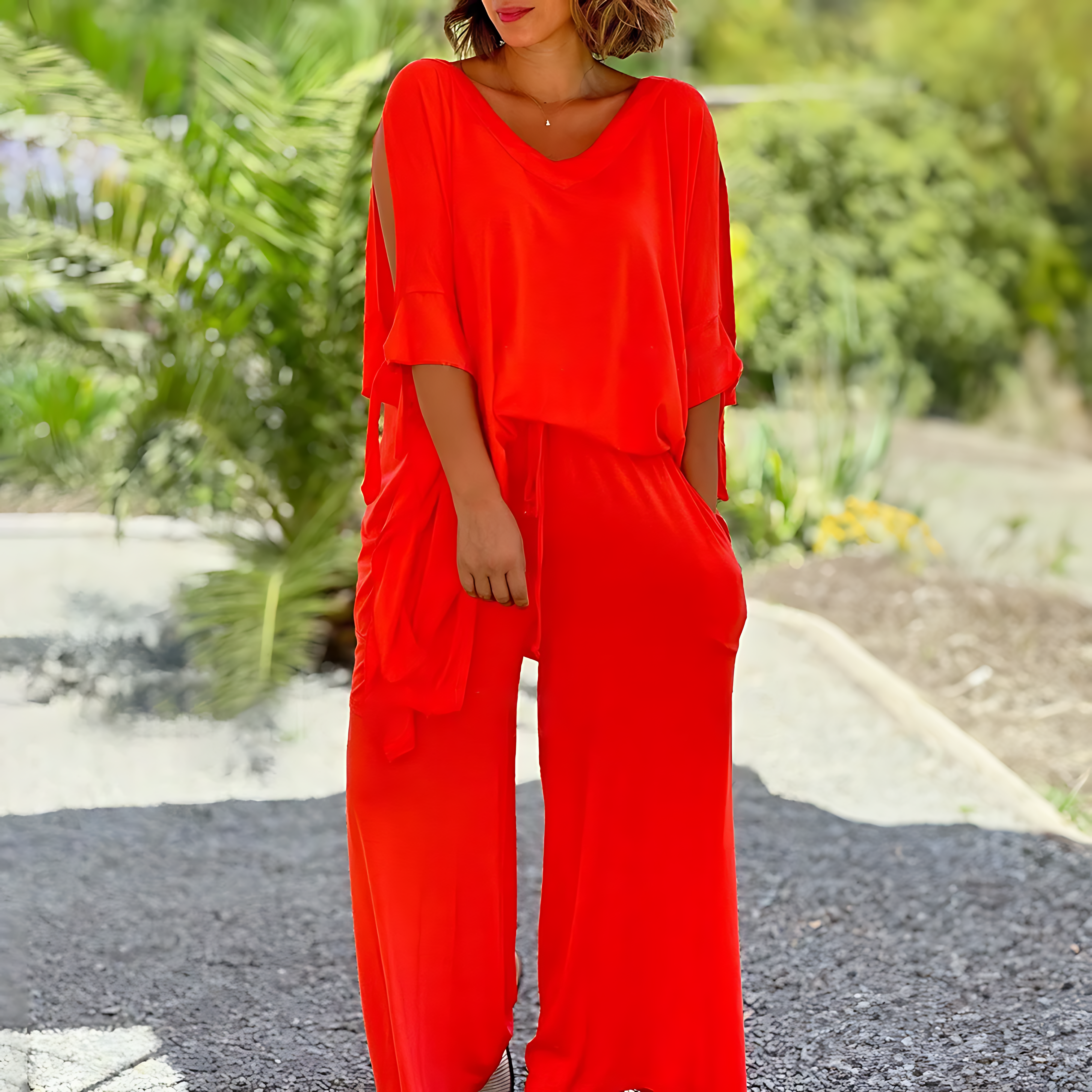 Dulcie - Relaxed Peek-A-Boo Shoulder Set