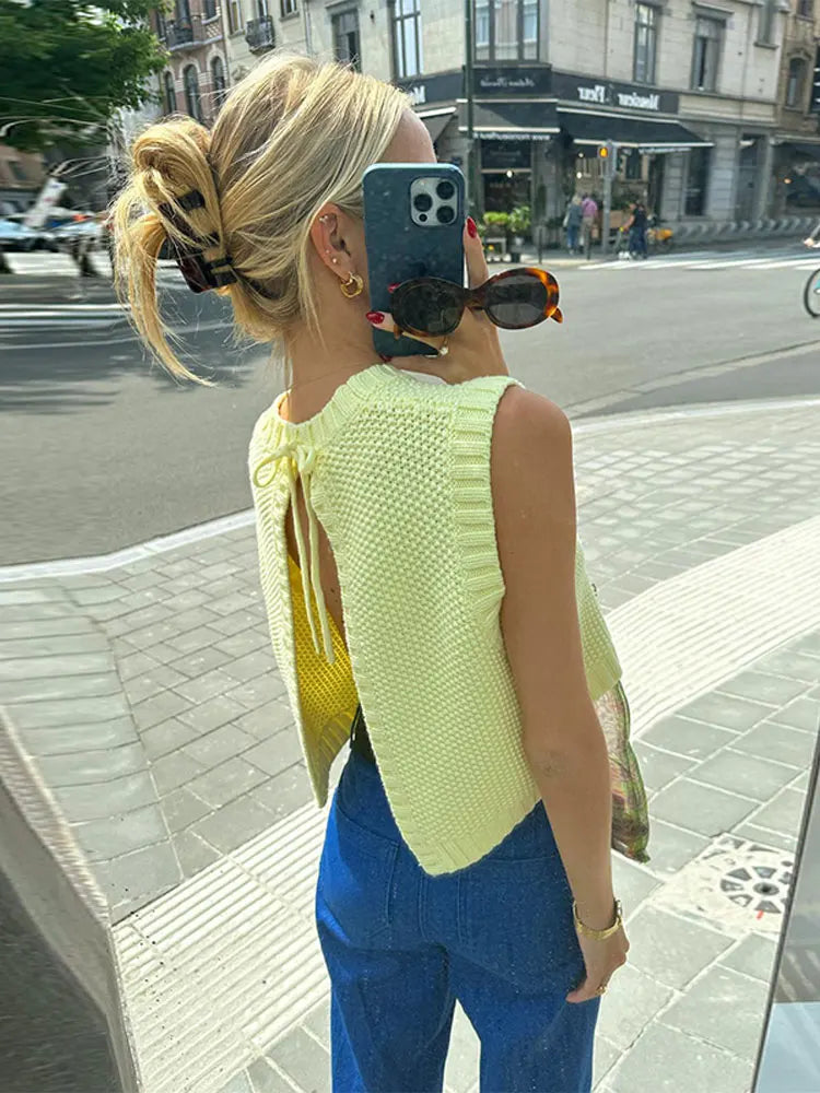 Remi - Knit Top Cute & Casual with Open Back Design