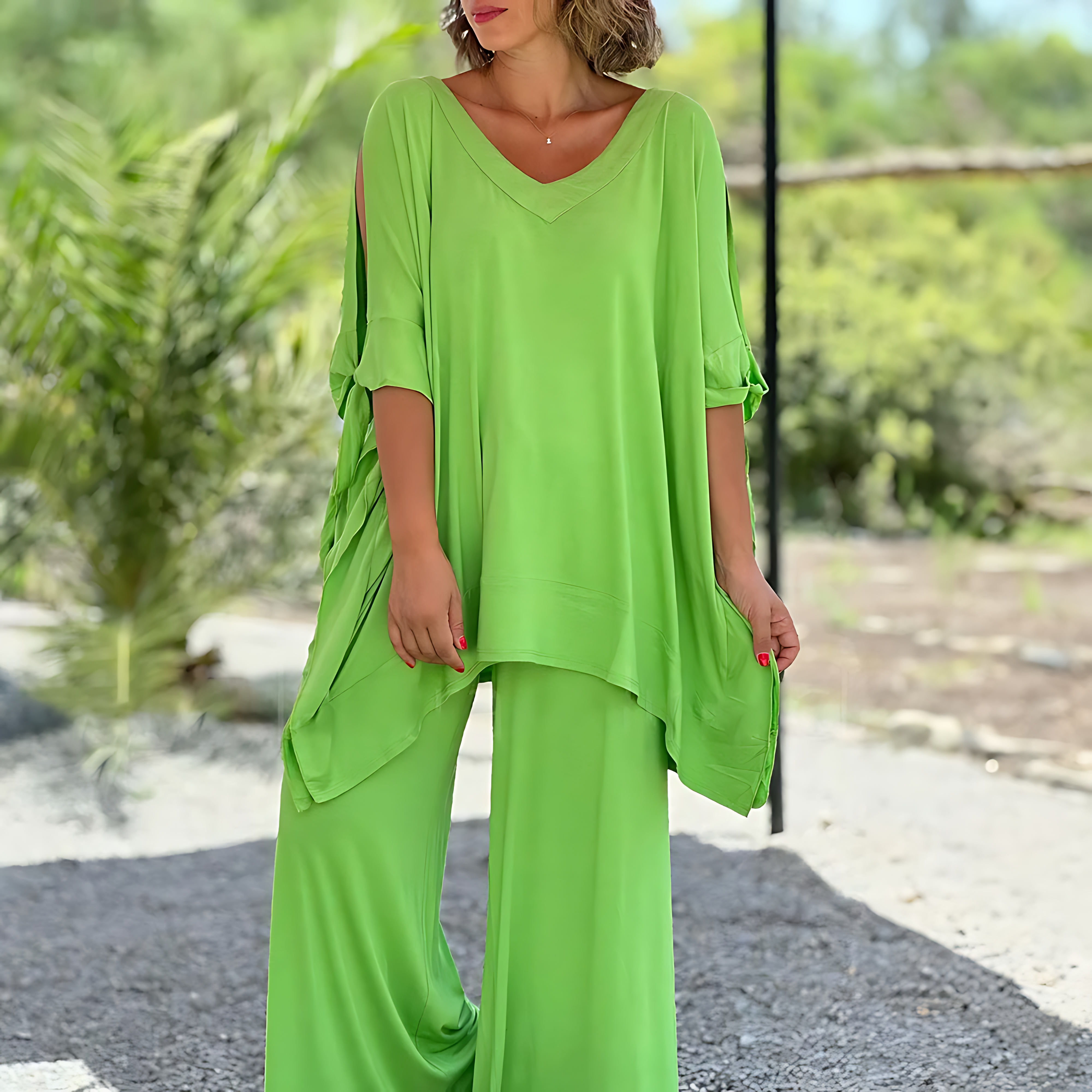 Dulcie - Relaxed Peek-A-Boo Shoulder Set