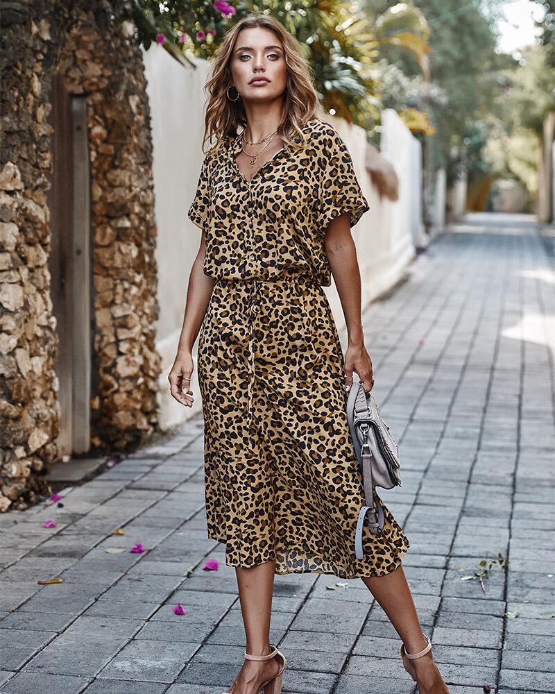 Hazel - Elegant Leopard Print Midi Dress