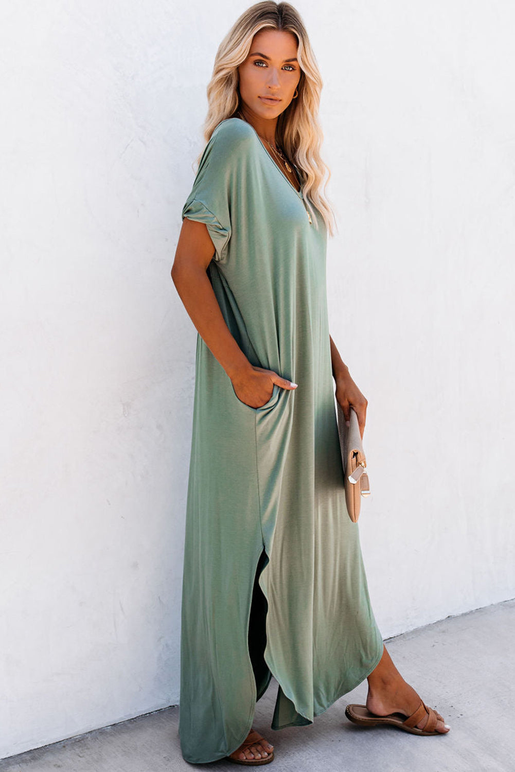 Leila – V-Neck Maxi T-Shirt Dress with Pockets & Side Slits